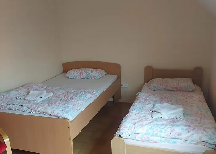 Apartma Ana